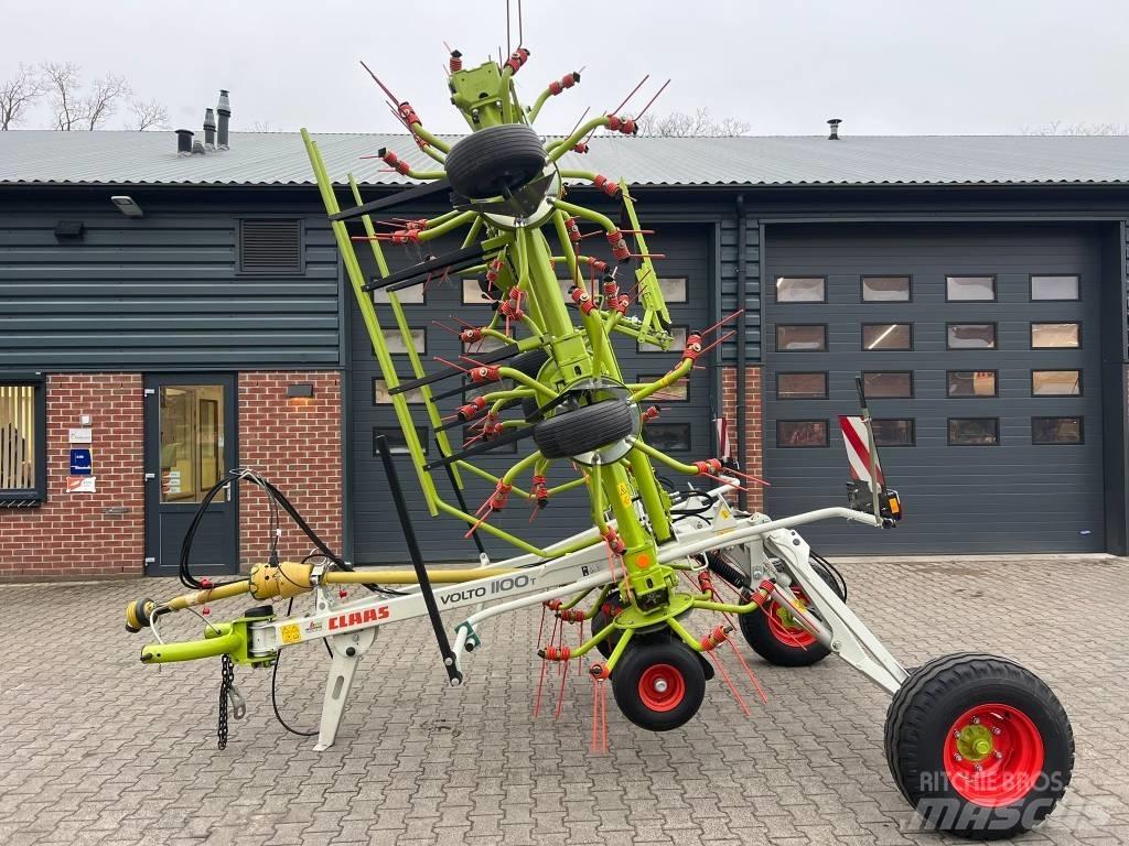 CLAAS Volto 1100 T Obraceče a shrabovače sena