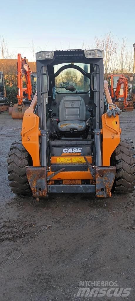 CASE SV 280 Smykem řízené nakladače