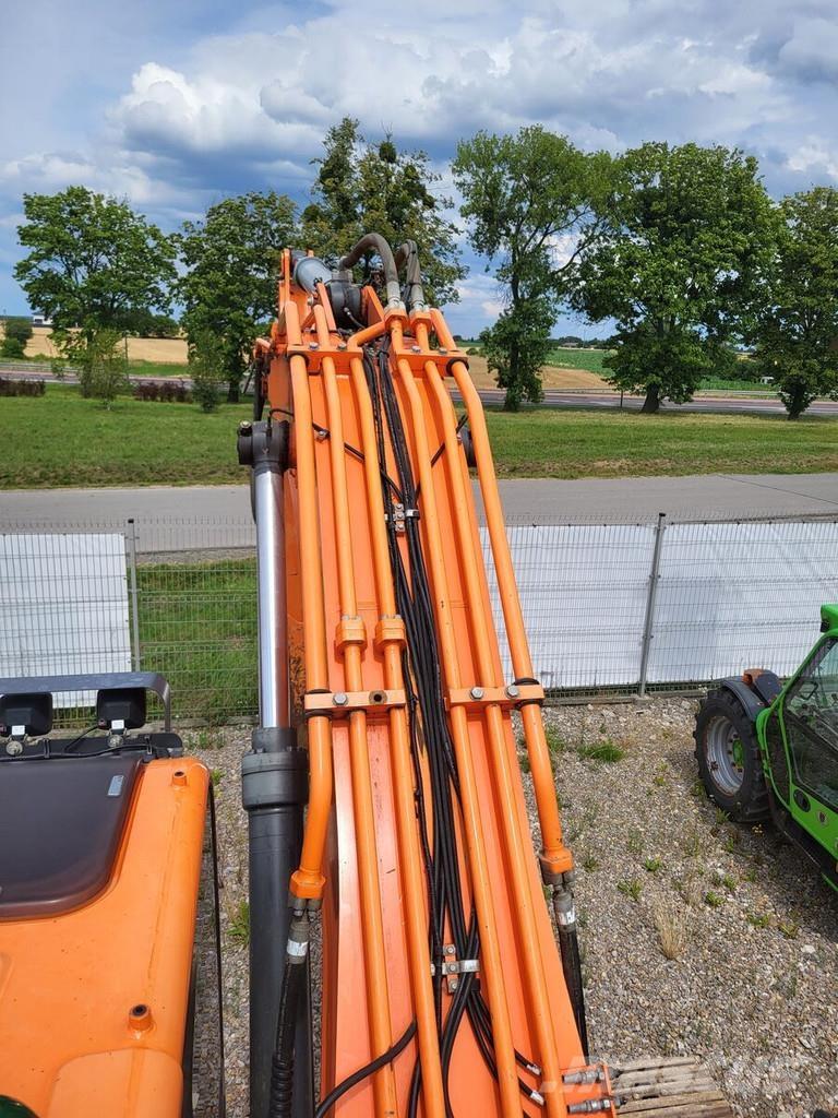 Doosan DX255LC-5 Pásová rýpadla