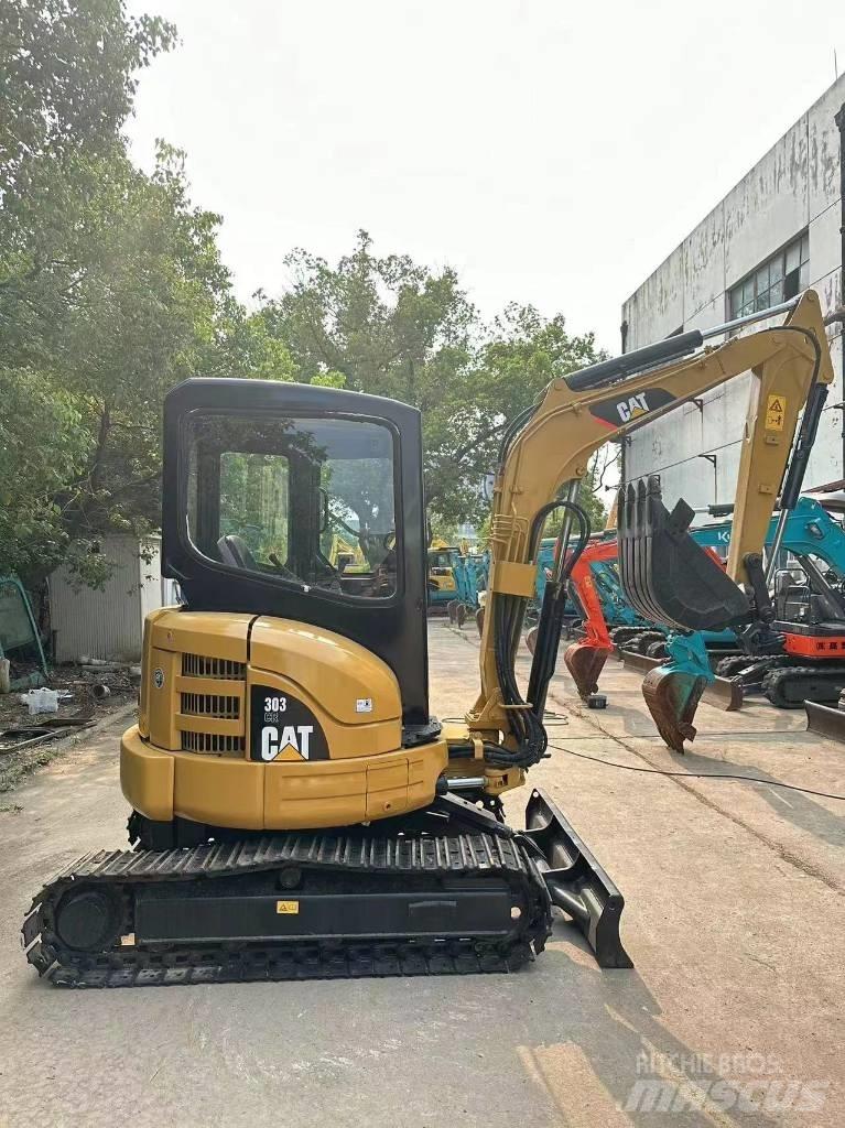CAT 303 Pásová rýpadla