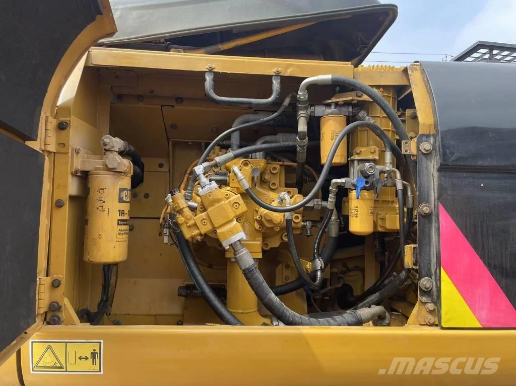 CAT 336 d Rýpadla s dlouhým dosahem