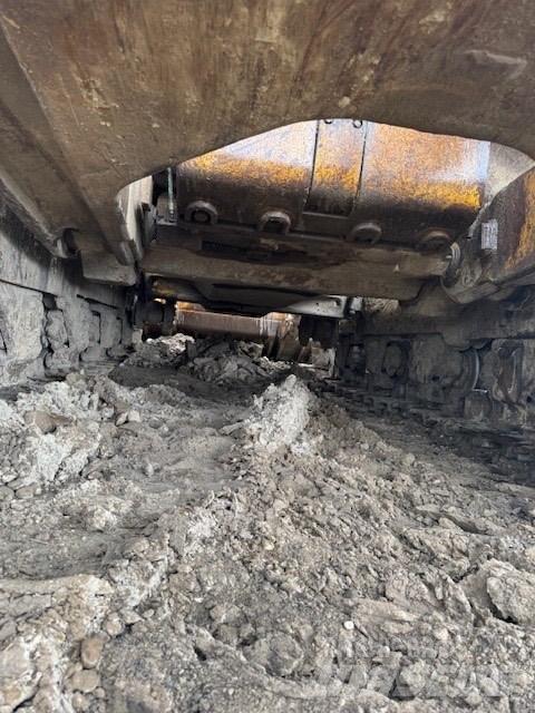 CAT D 10 N Pásové dozery