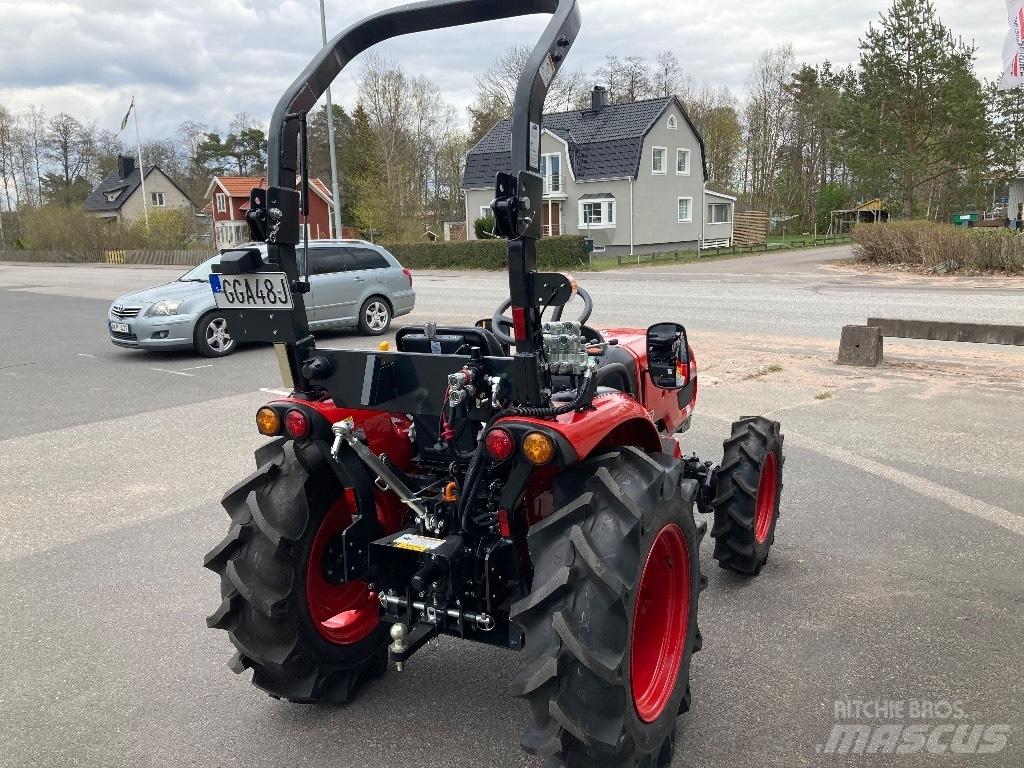 Branson 2500h Traktory