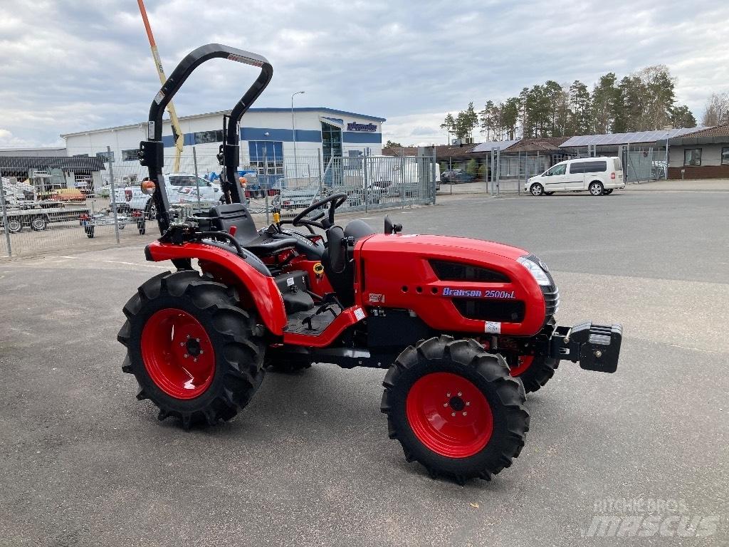 Branson 2500h Traktory