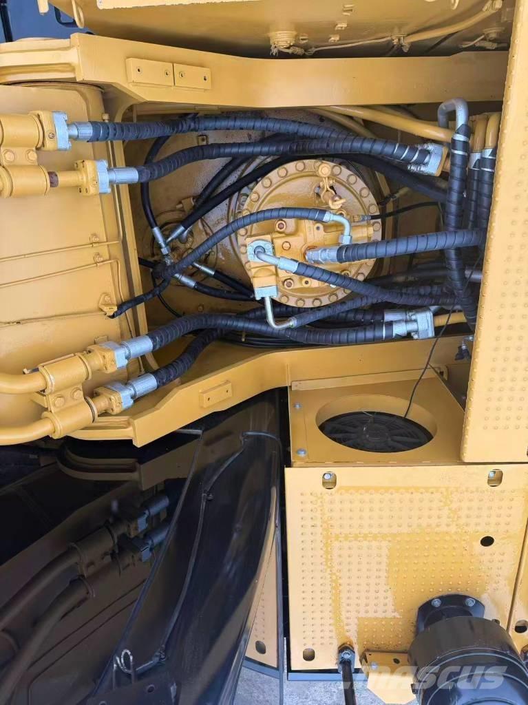 CAT 340 D L Pásová rýpadla