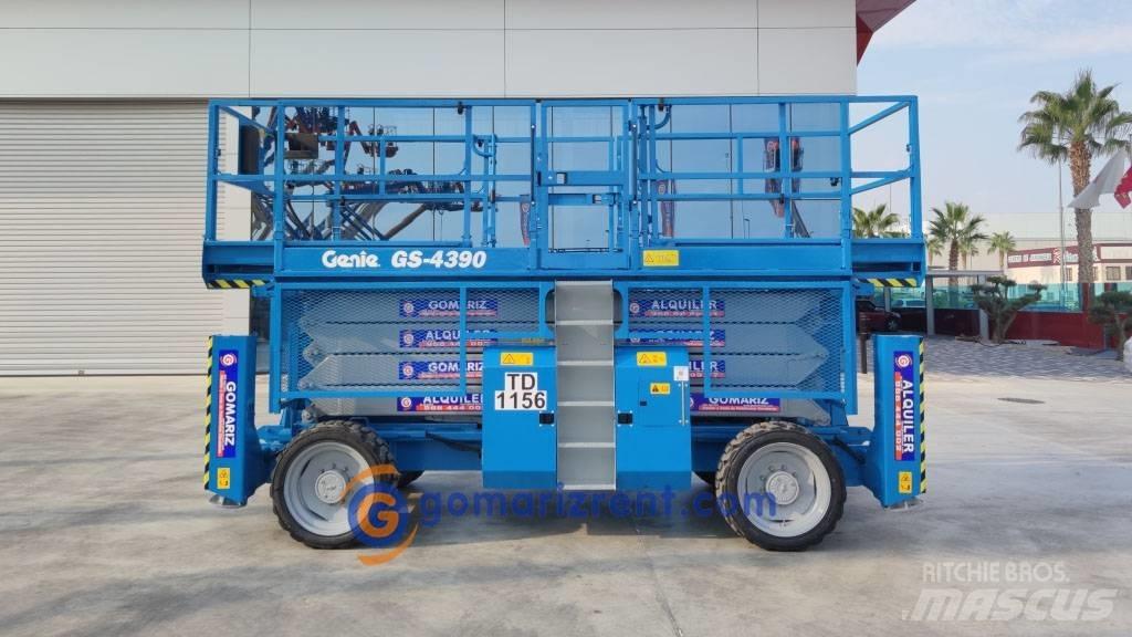 Genie GS 4390 Nůžková zvedací plošina