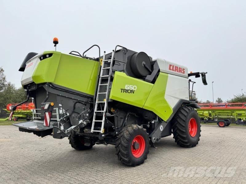 CLAAS TRION 650 Sklízecí mlátičky