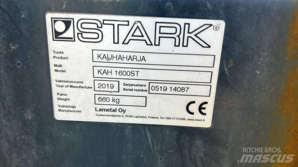 Stark KAH 1600ST Kompaktní přídavné zařízení pro traktory