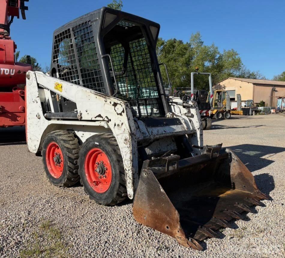 Bobcat S 100 Smykem řízené nakladače