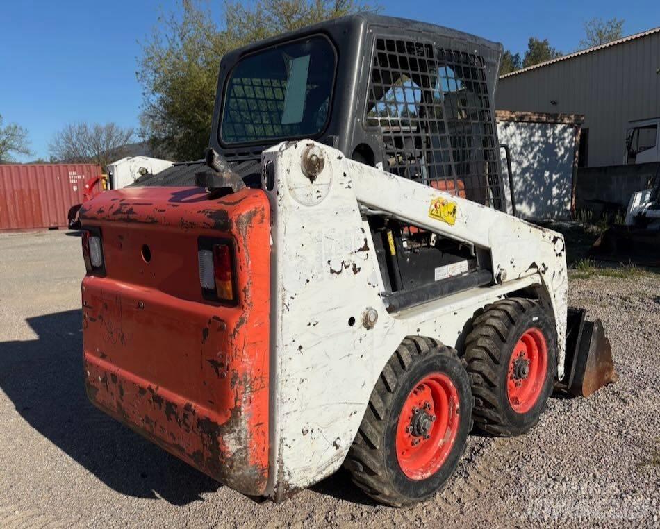 Bobcat S 100 Smykem řízené nakladače