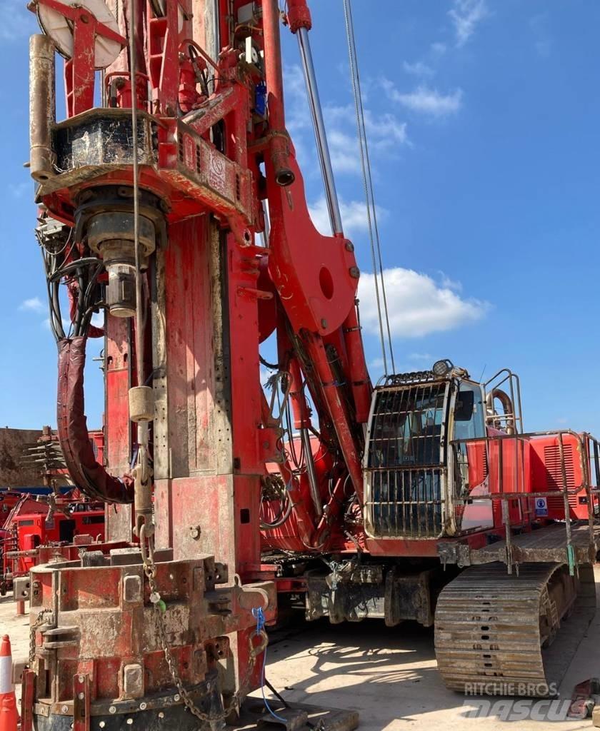 Soilmec SR70 Pilířové jeřáby