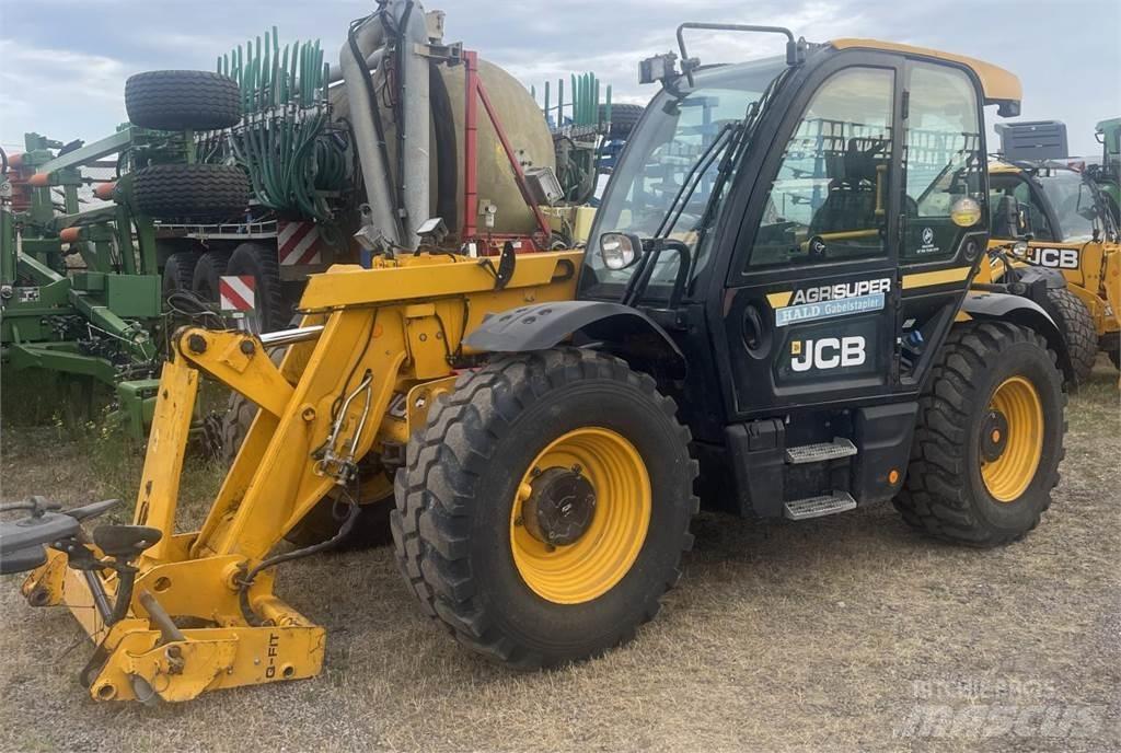 JCB 542-70 Teleskopické nakladače pro zemědělství