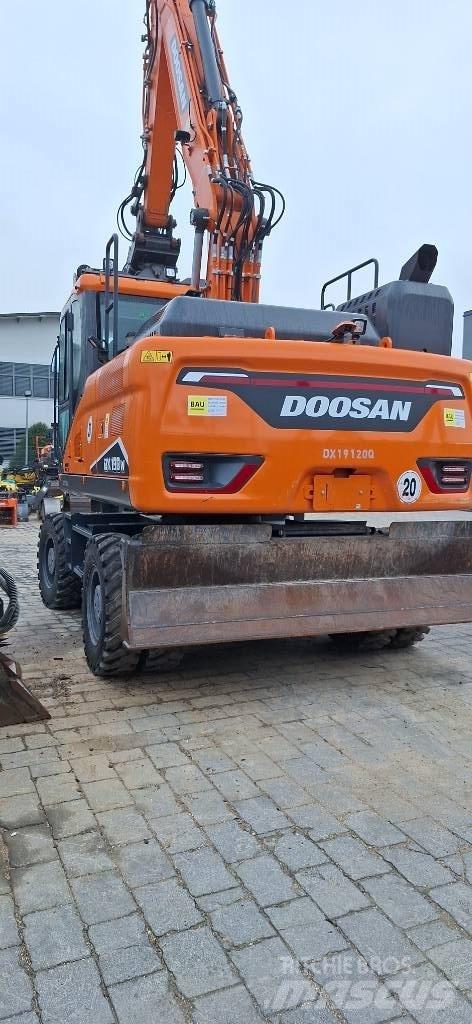 Doosan DX 190 W-7 Kolová rýpadla