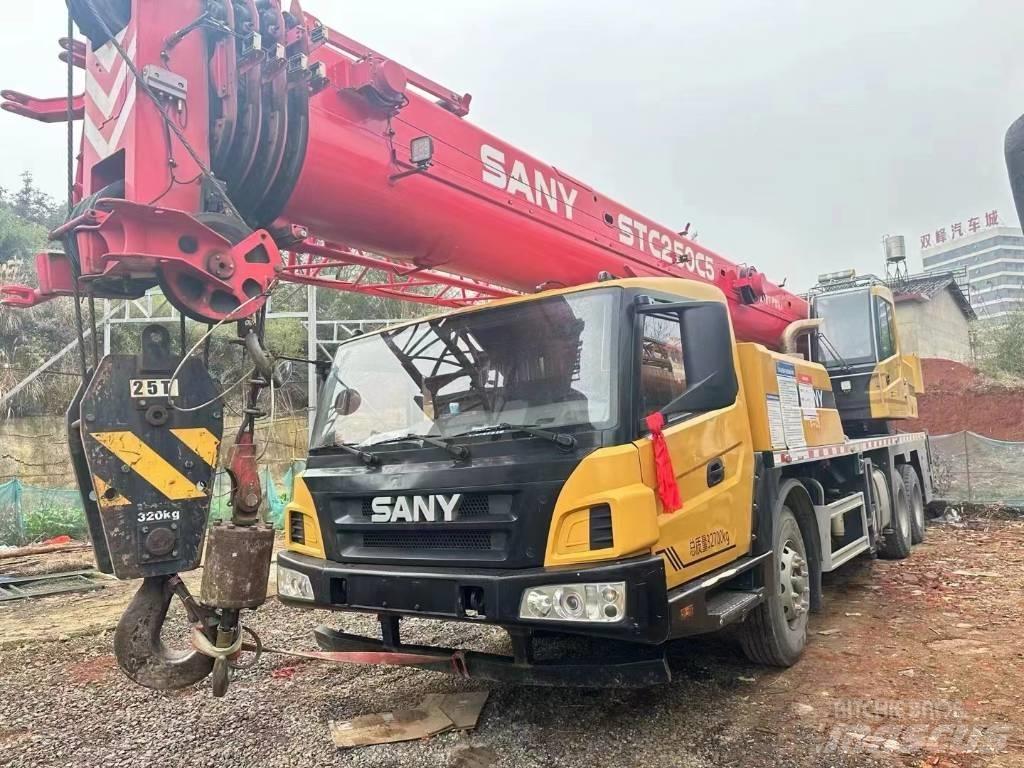 Sany STC 250 C5 Univerzální terénní jeřáby