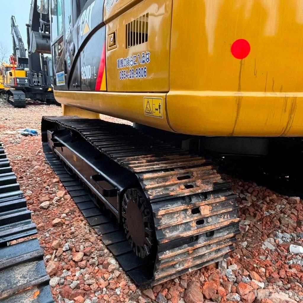 CAT 320 D Pásová rýpadla