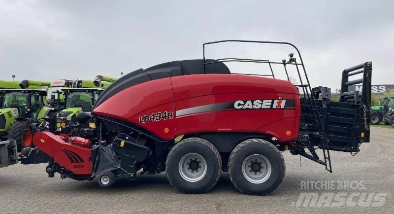 Case IH LB434R Lis na hranaté balíky