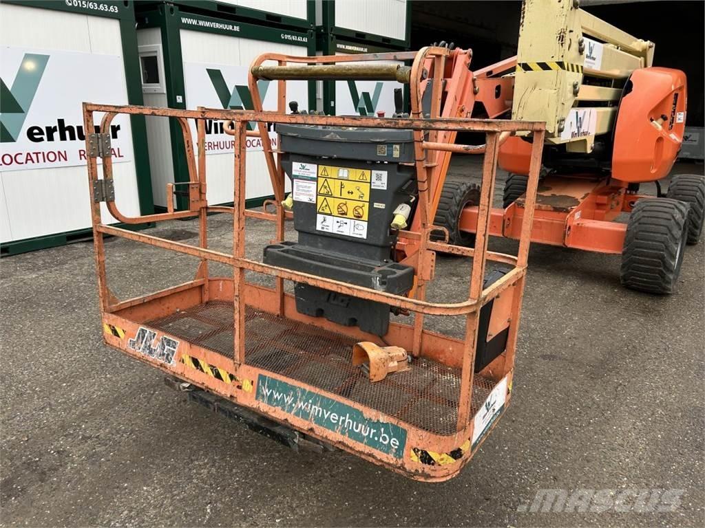 JLG 450AJ (3216) Kloubové plošiny