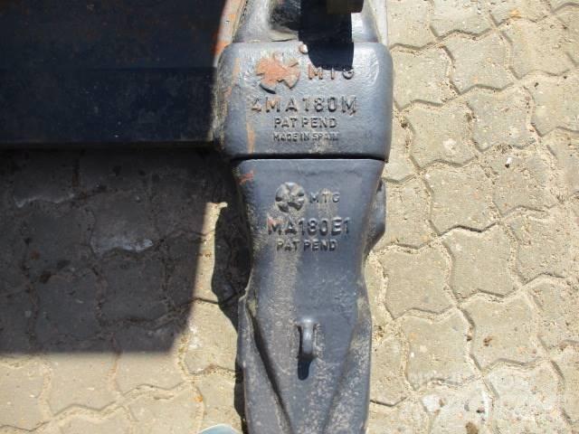 Klepp Mek 4400 Liter Lopaty