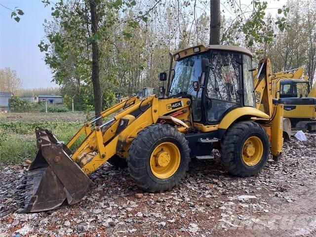 JCB 4CX Rýpadlo-nakladače