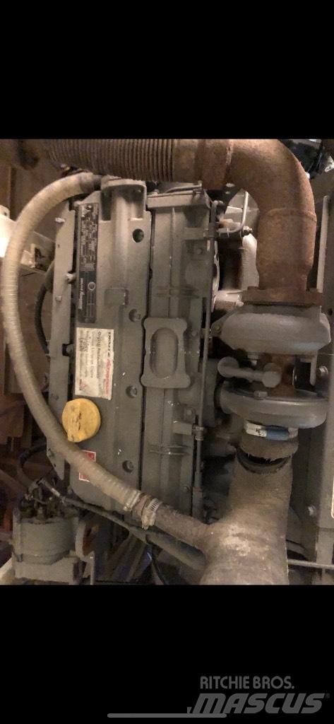 Deutz BF4M1012 Kolové nakladače