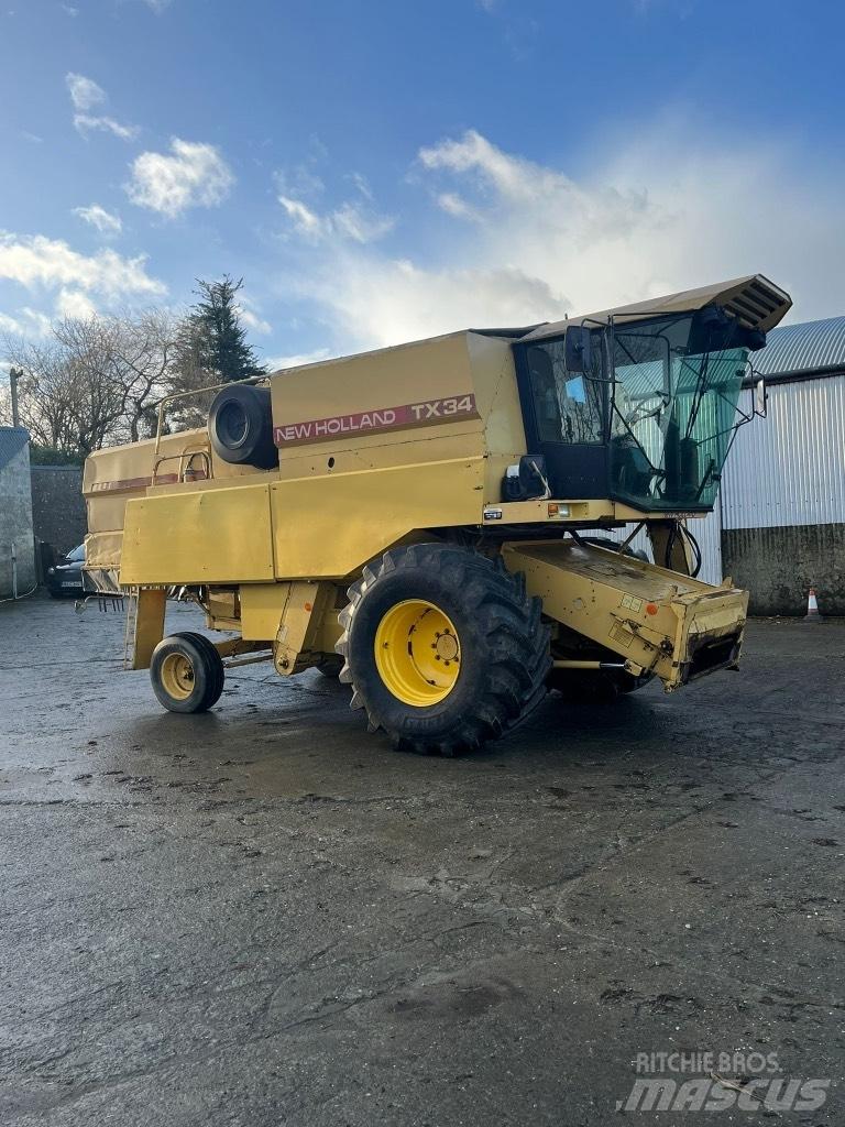 New Holland Tx34 Sklízecí mlátičky