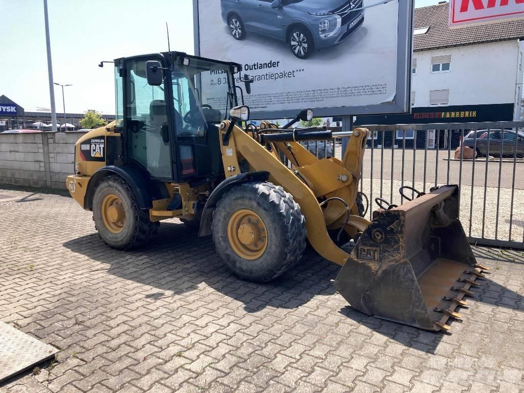 CAT 906 M Kolové nakladače