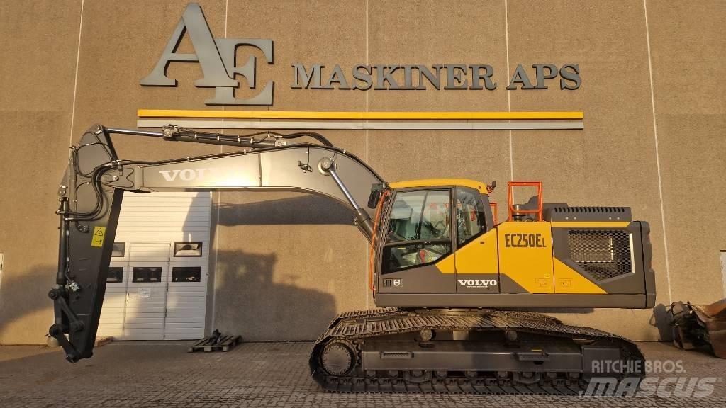 Volvo EC 250 EL Pásová rýpadla