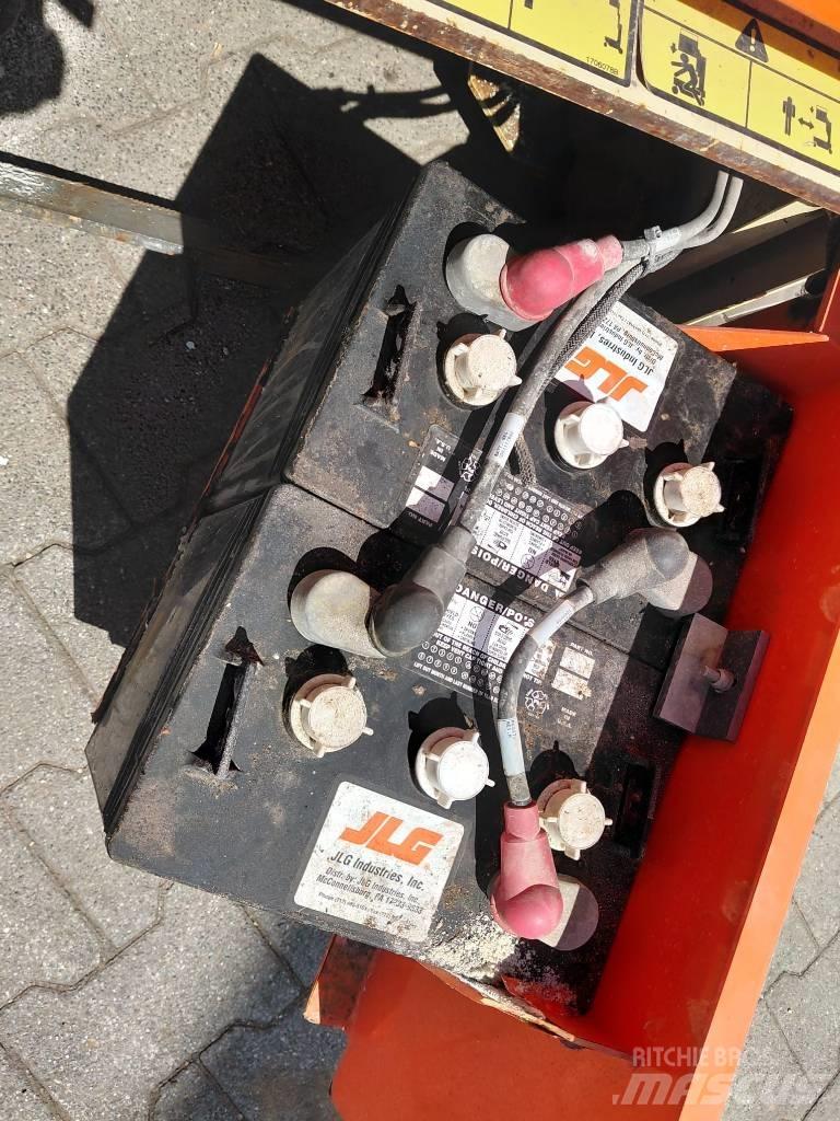 JLG 1230 ES Nůžková zvedací plošina