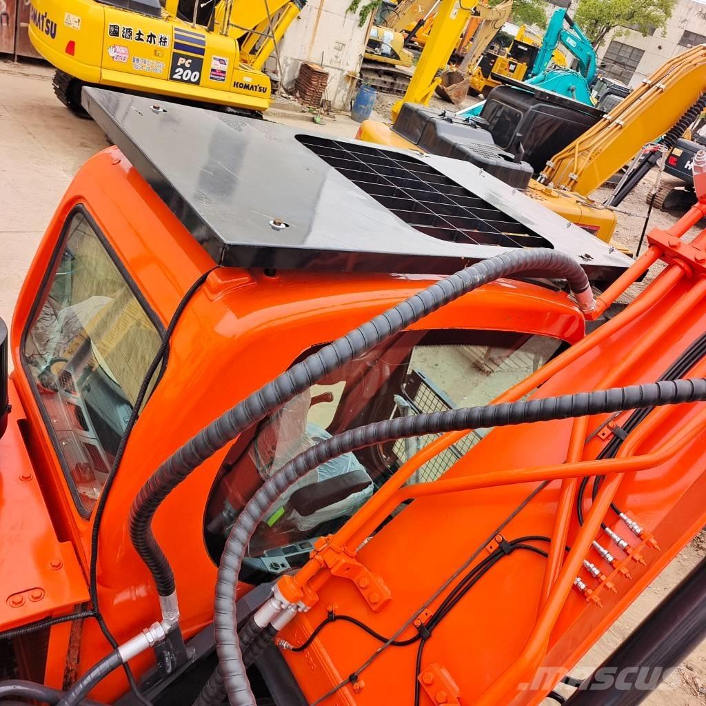 Doosan DX 300 Pásová rýpadla