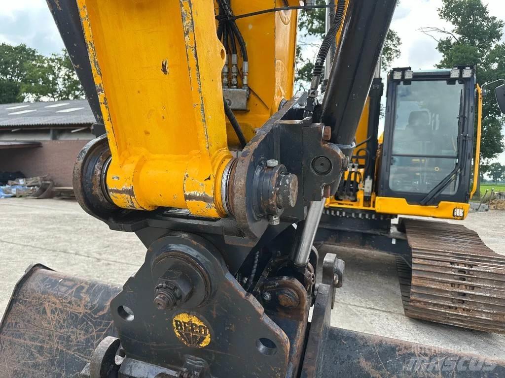 JCB 220Xlc Pásová rýpadla