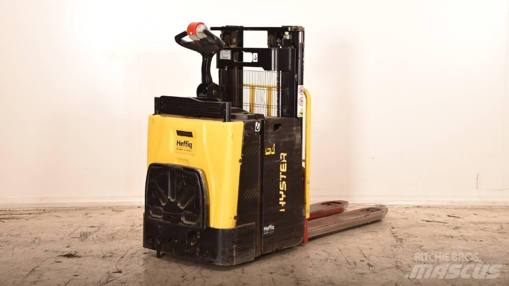 Hyster P2.0SD Nízkozdvižný vozík s plošinou