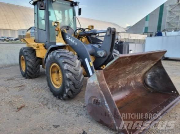 John Deere 544K Kolové nakladače