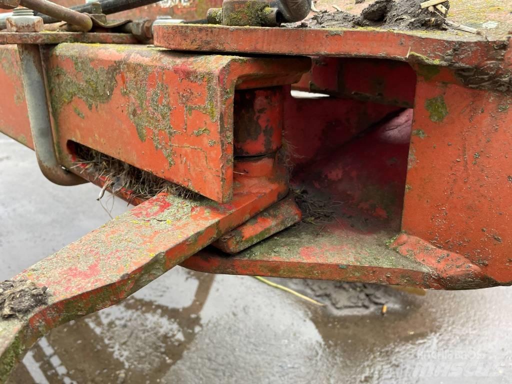 Kverneland plow Konvenční pluh