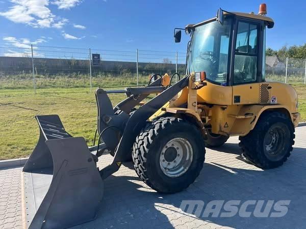 Volvo L 30 B Kolové nakladače