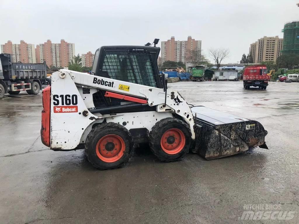 Bobcat S 160 Smykem řízené nakladače