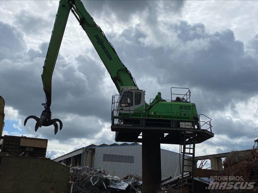 Sennebogen 835 E R Stroje pro manipulaci s odpadem