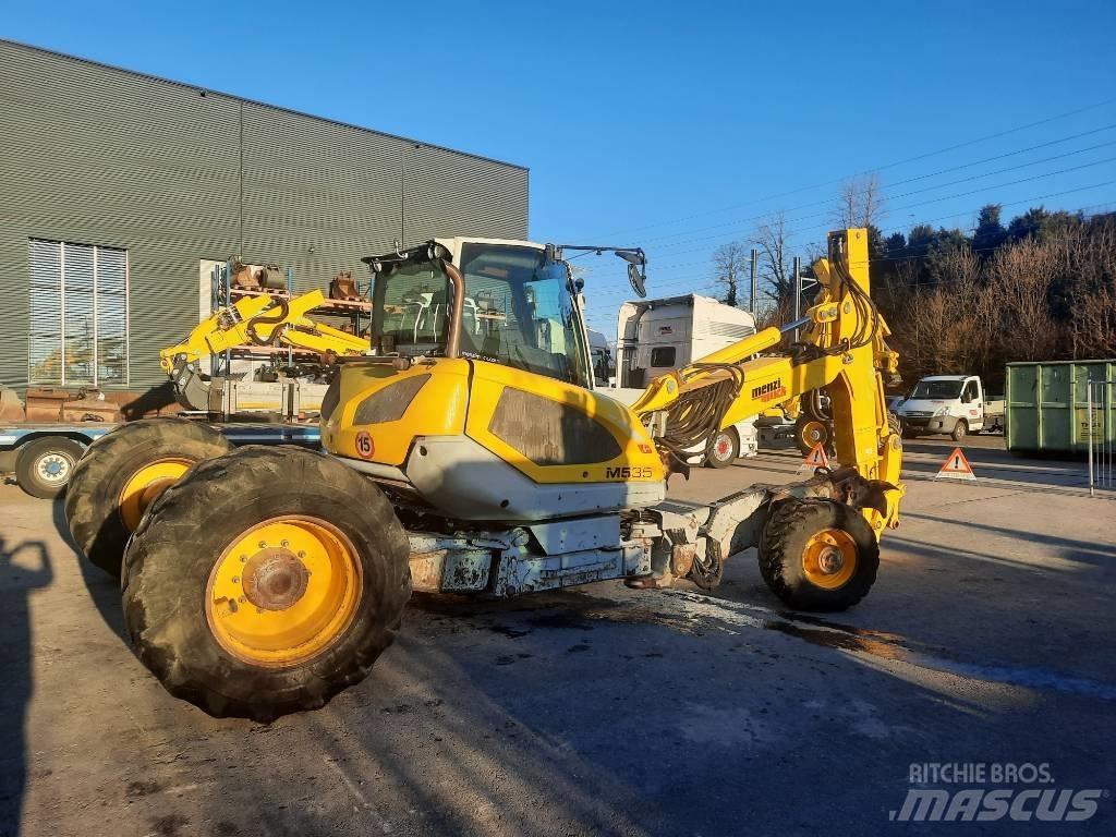 Menzi Muck M535 Kolová rýpadla