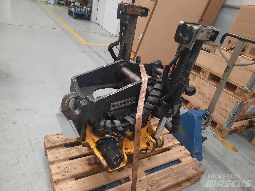 Menzi Muck M535 Kolová rýpadla