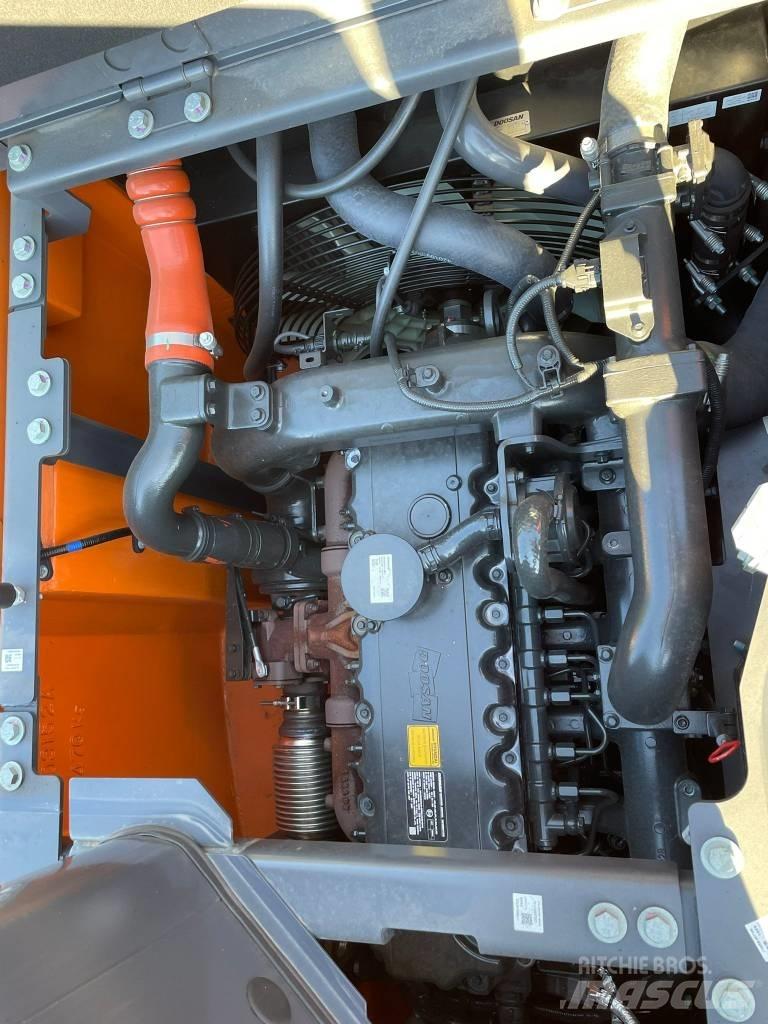 Doosan DX 235 LCR Pásová rýpadla