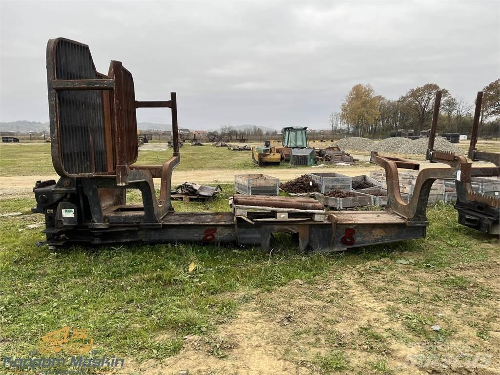 John Deere 1210E Další komponenty