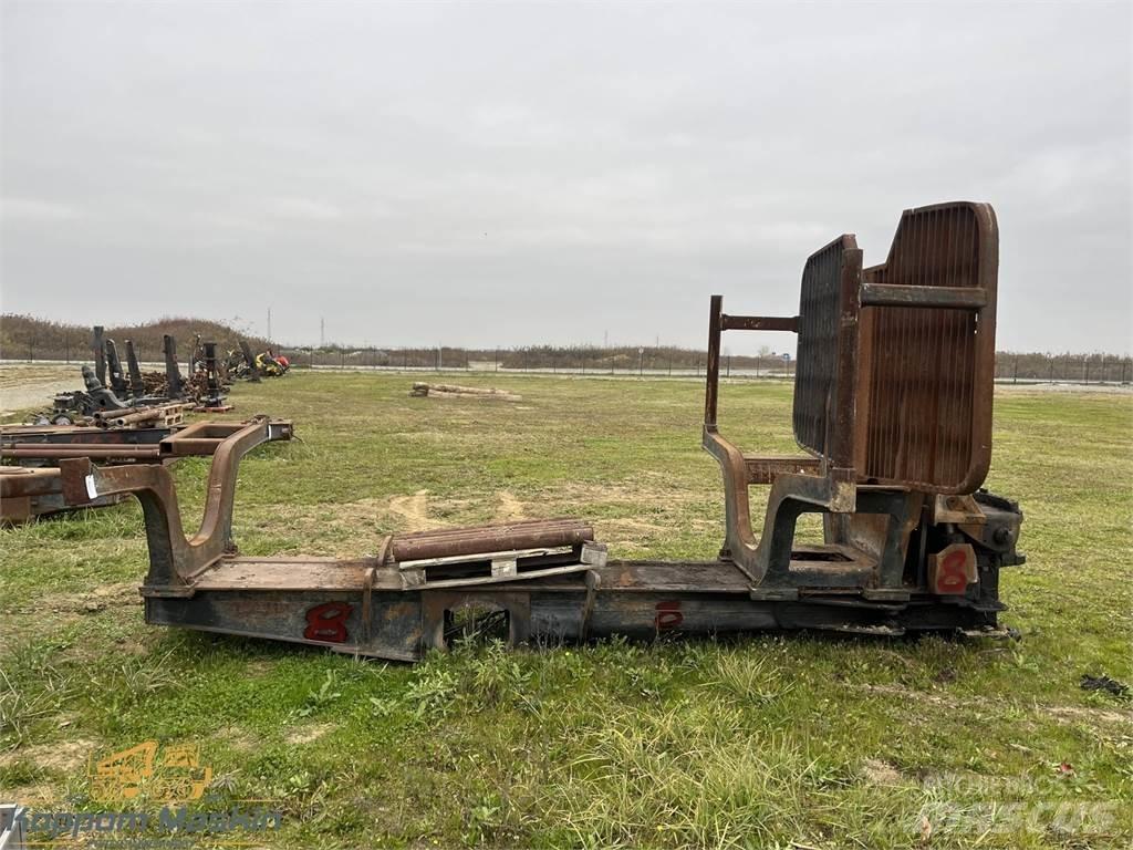 John Deere 1210E Další komponenty