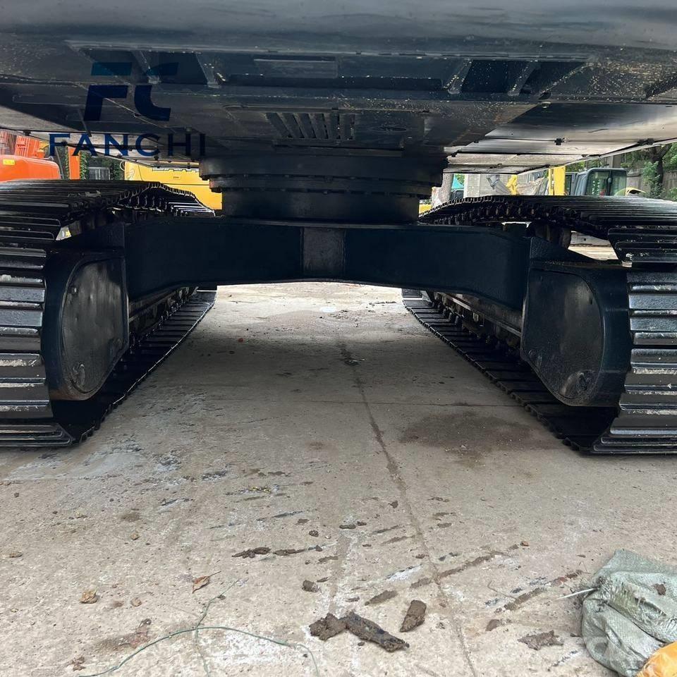 Hyundai 220LC-9S Pásová rýpadla