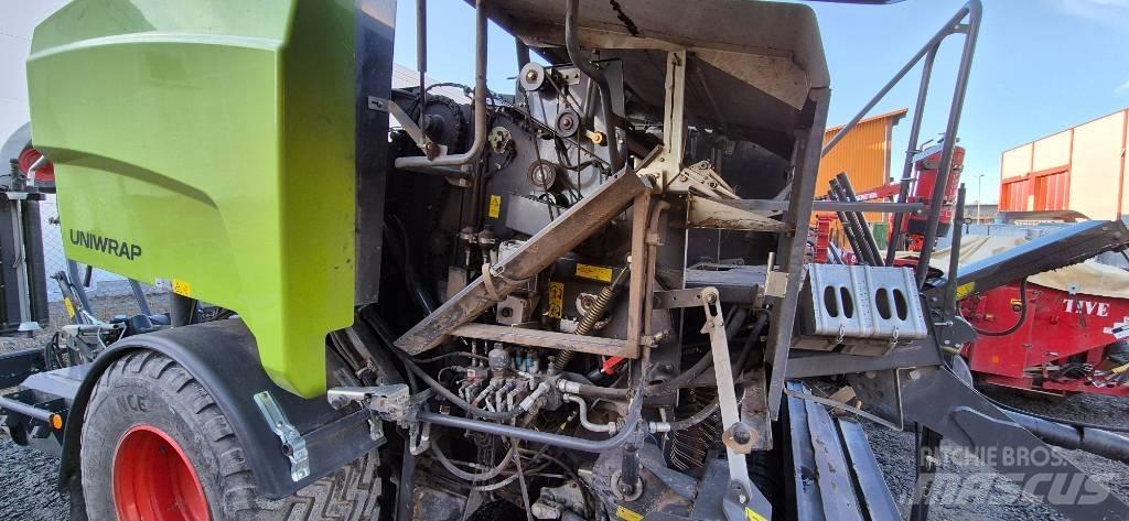 CLAAS 455 Uniwrap Lis na válcové balíky