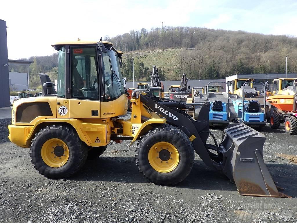 Volvo L 35 G Kolové nakladače