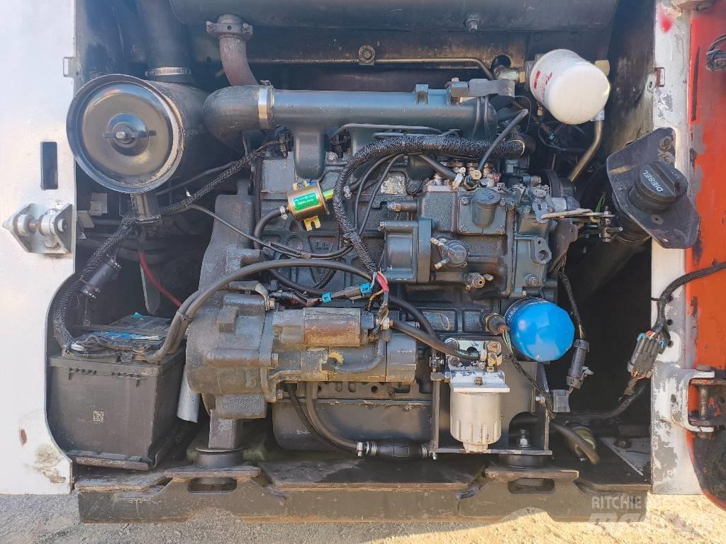 Bobcat S 130 Smykem řízené nakladače