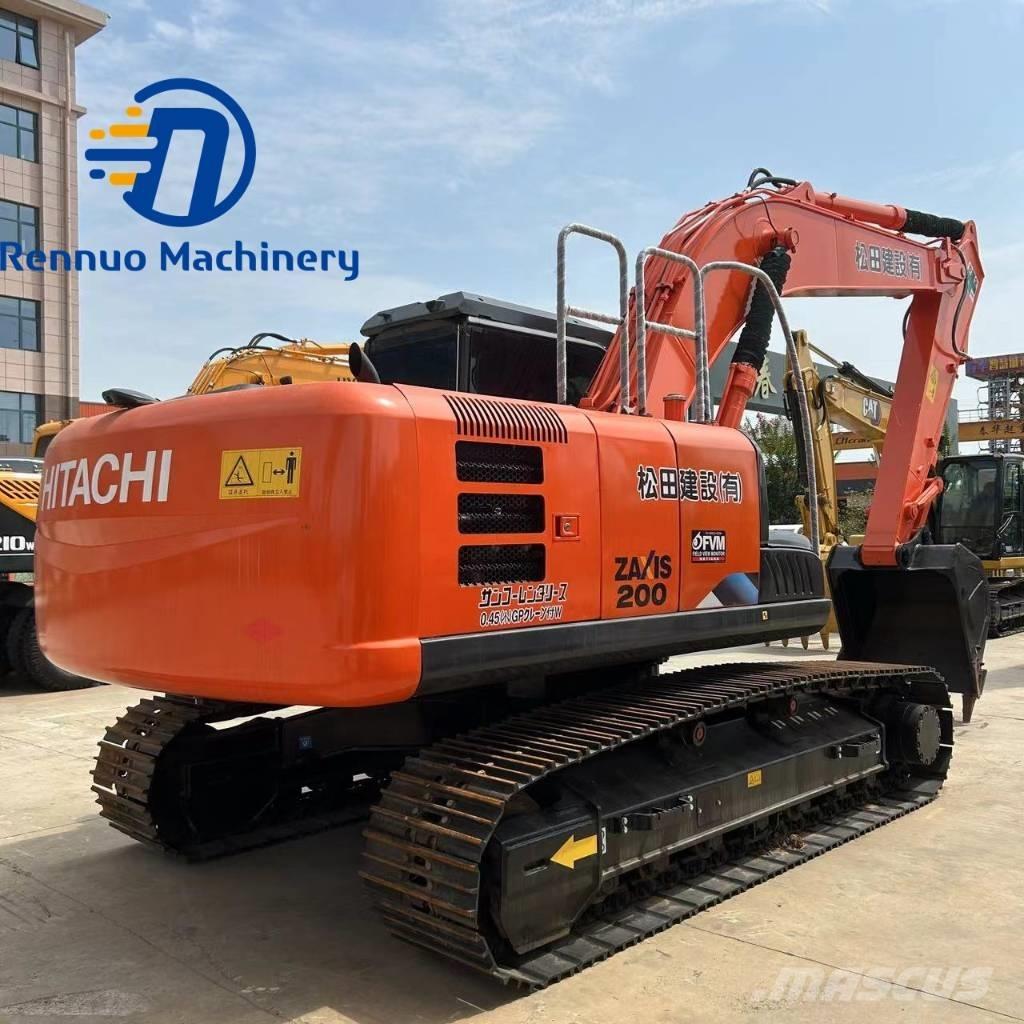 Hitachi ZX 200 Pásová rýpadla