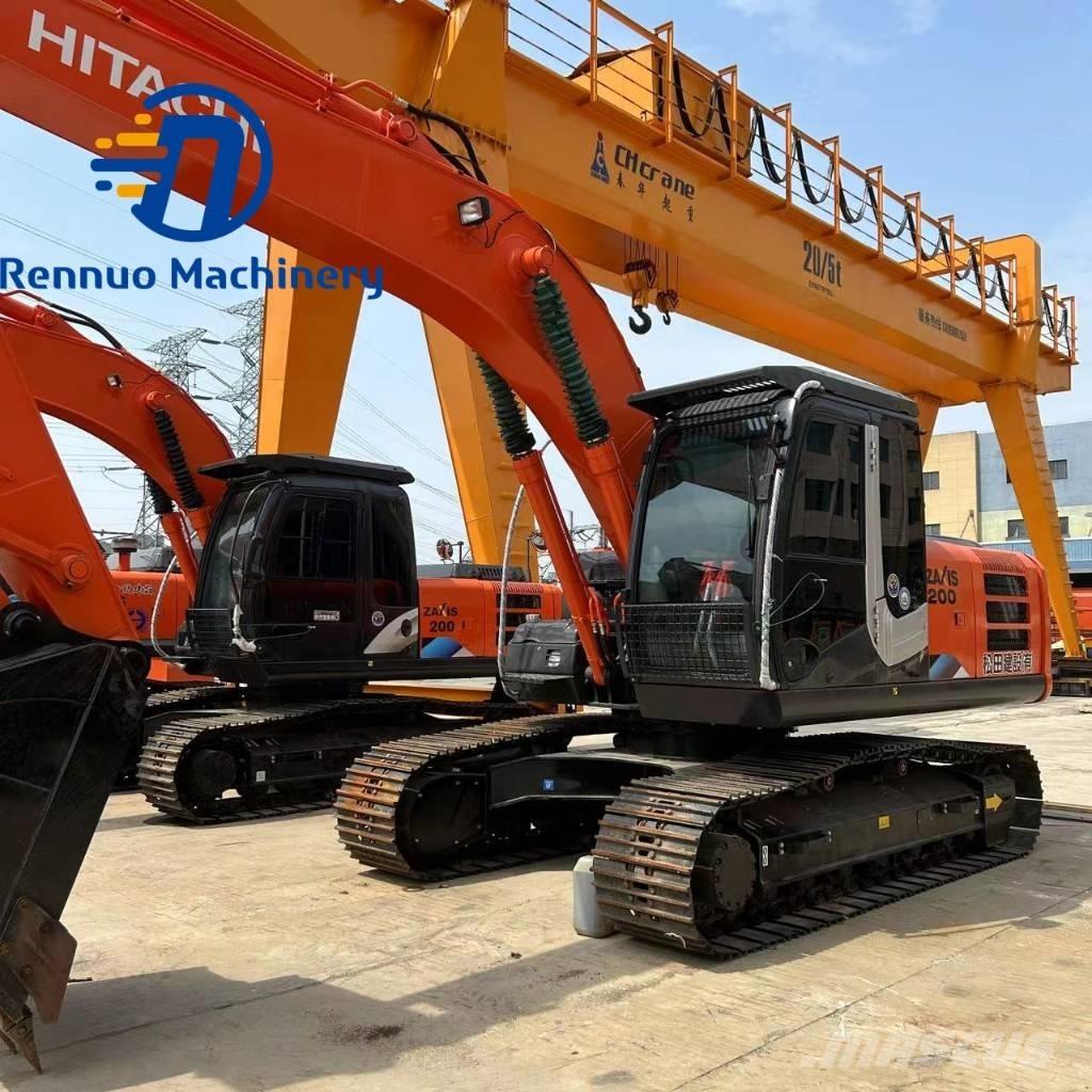 Hitachi ZX 200 Pásová rýpadla