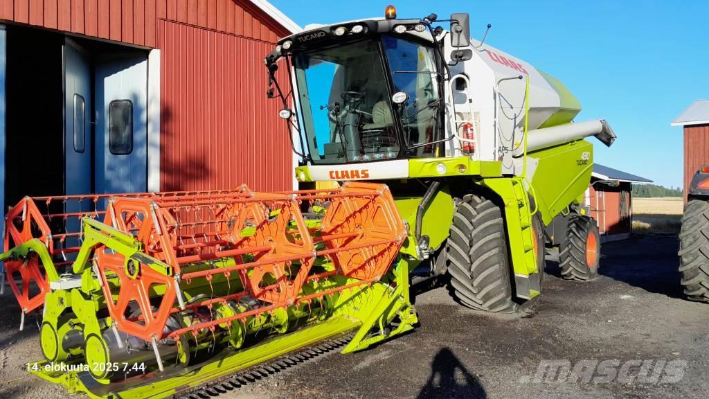 CLAAS Tucano 430 APS Sklízecí mlátičky