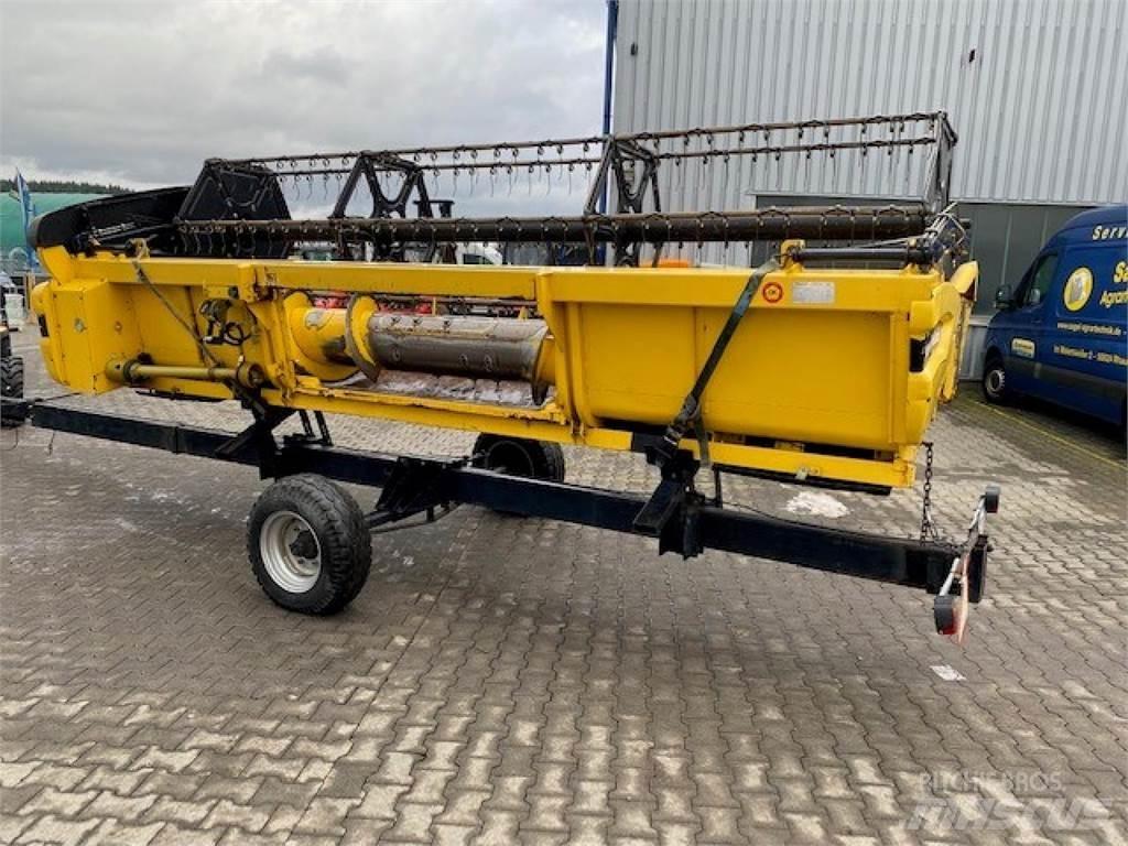 New Holland CX780 Sklízecí mlátičky