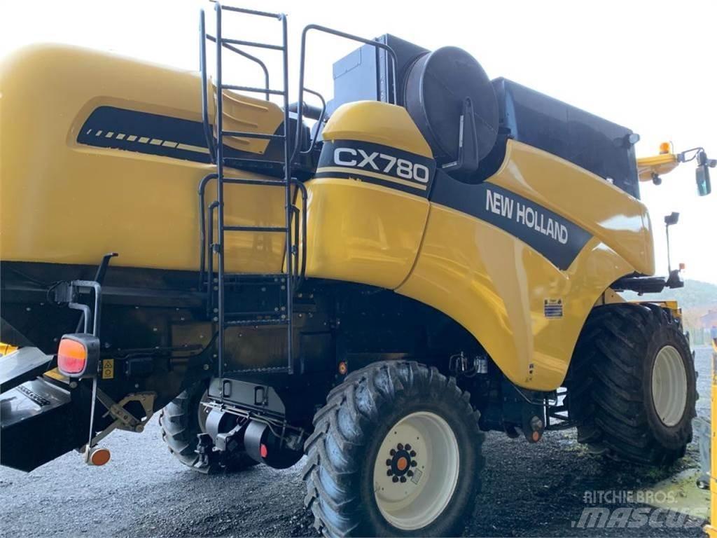 New Holland CX780 Sklízecí mlátičky